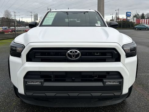 Certified 2025 Toyota 4Runner SR5 image 2