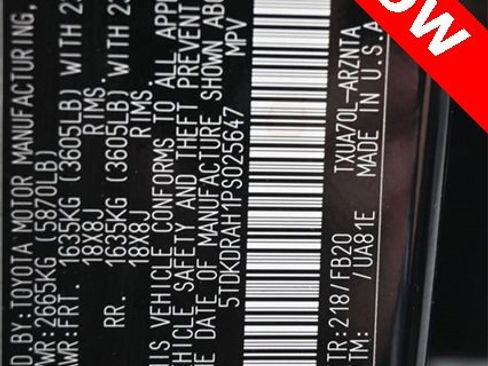 Used 2023 Toyota Highlander L image 32