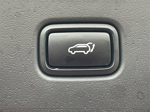 Used 2024 Kia Niro SX Touring image 31