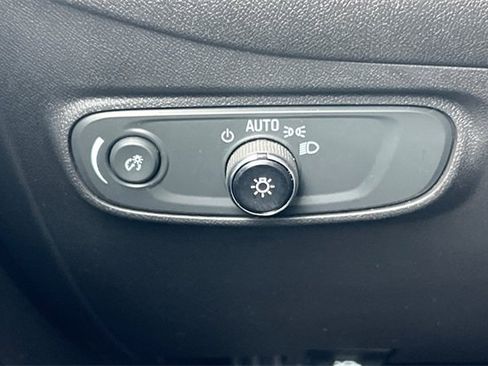 Used 2024 Chevrolet Equinox RS image 35