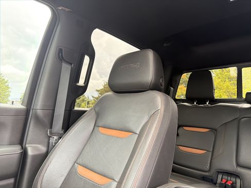 Used 2022 GMC Sierra 2500 AT4 w/ AT4 Premium Plus Package AWD/4WD image 20
