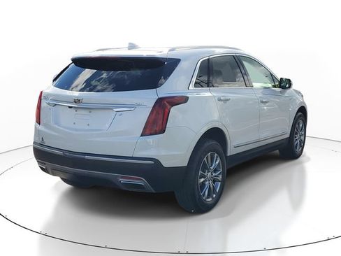 Certified 2023 Cadillac XT5 Premium Luxury FWD image 4