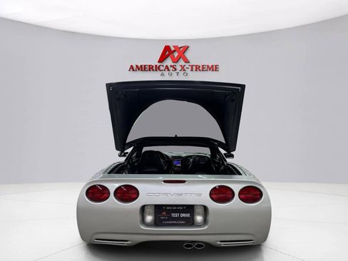 Used 2001 Chevrolet Corvette Coupe w/ Preferred Equipment Group1 RWD image 23