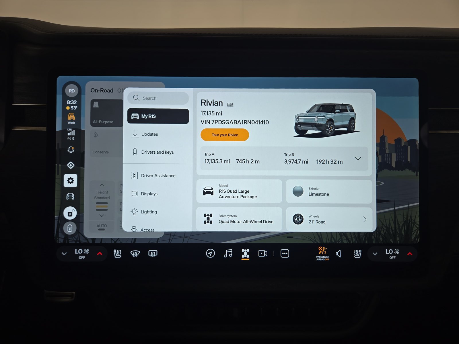 Used 2024 Rivian R1S Adventure Quad AWD/4WD image 29