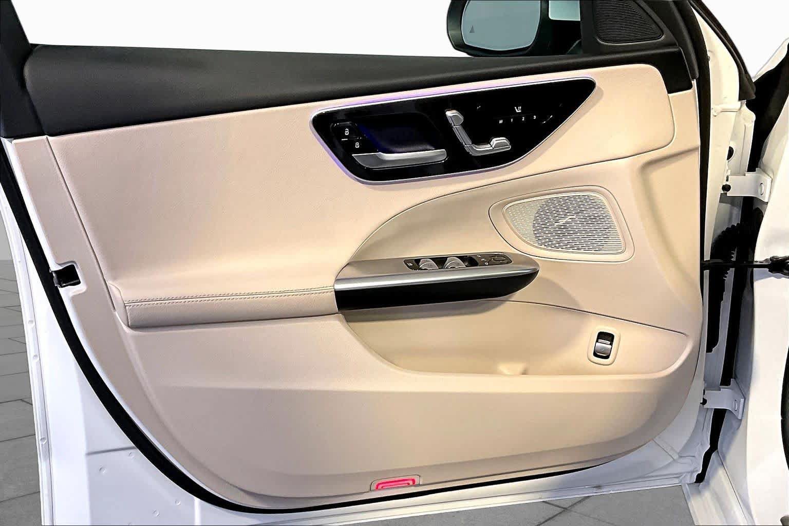 Certified 2023 Mercedes-Benz C 300 4MATIC Sedan image 22