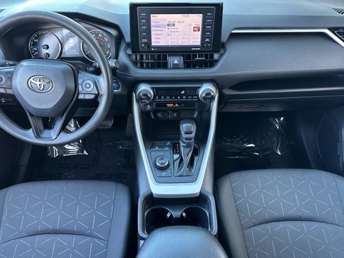 Used 2021 Toyota RAV4 XLE w/ Carpet Mat Package (TMS) image 12