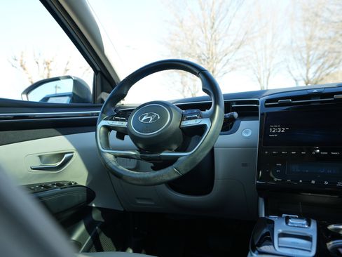 Used 2023 Hyundai Tucson Limited image 29