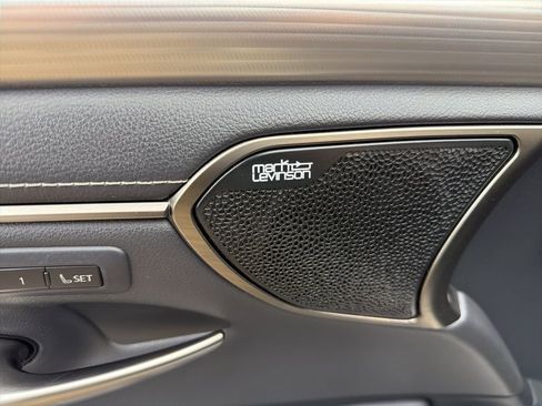 Used 2019 Lexus ES 350 F Sport w/ Accessory Package 2 image 12