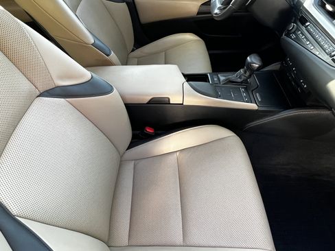 Used 2019 Lexus ES 350 w/ Premium Package image 43