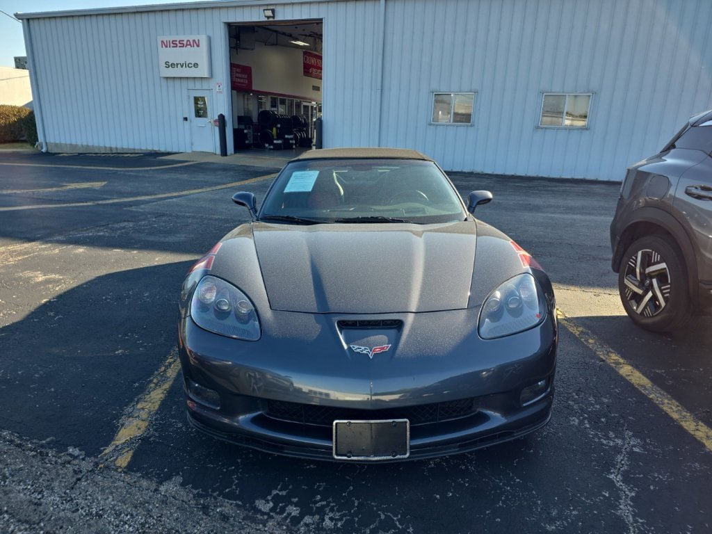 Used 2011 Chevrolet Corvette Grand Sport w/ Preferred Equipment Group RWD image 2