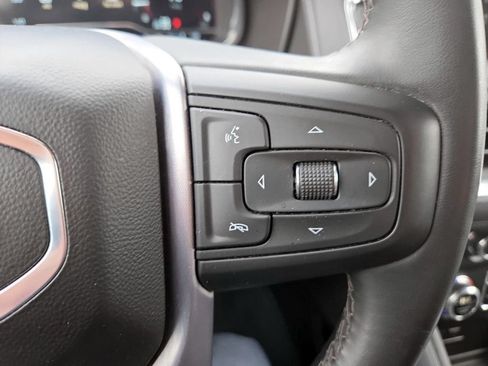 Used 2024 GMC Yukon SLE AWD/4WD image 15