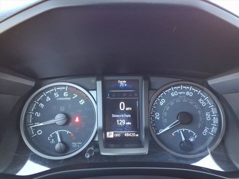 Used 2020 Toyota Tacoma 2WD Access Cab image 25
