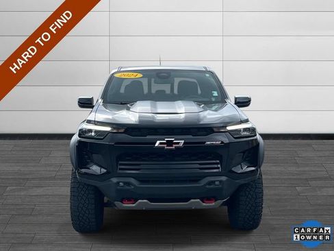 Used 2024 Chevrolet Colorado ZR2 w/ ZR2 Convenience Package III AWD/4WD image 8
