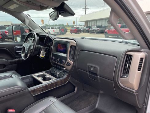 Used 2015 GMC Sierra 3500 Denali w/ Duramax Plus Package image 34