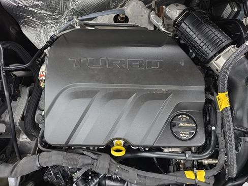 Used 2025 Chevrolet Trax ACTIV FWD image 20