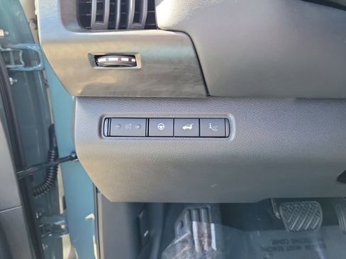 New 2026 Nissan Pathfinder Platinum w/ Cargo Package image 10