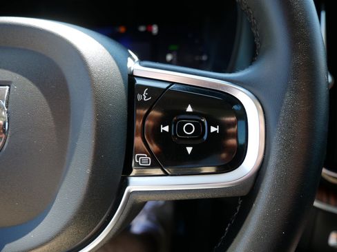Certified 2024 Volvo XC60 T8 Ultimate w/ Protection Package Premier AWD/4WD image 20