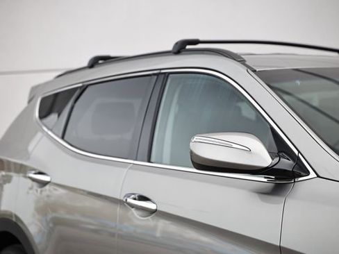 Used 2018 Hyundai Santa Fe Sport image 3