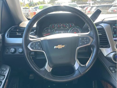Used 2018 Chevrolet Tahoe Premier AWD/4WD image 15