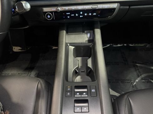 Used 2024 Hyundai Ioniq 6 SEL AWD/4WD image 17