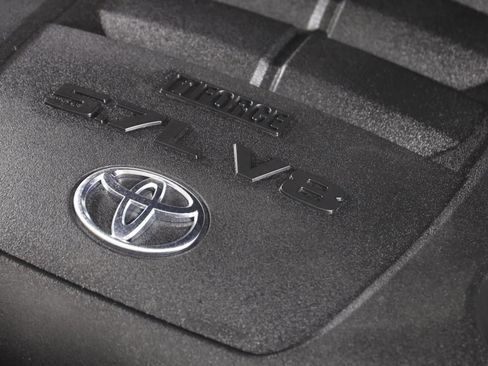 Used 2020 Toyota Tundra Platinum image 21