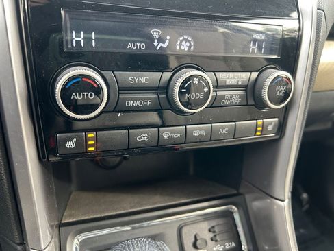 Used 2019 Subaru Ascent Premium image 36