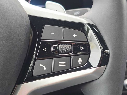 Used 2025 BMW 330i xDrive Sedan w/ M Sport Package image 38