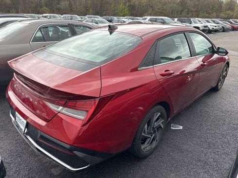 Used 2025 Hyundai Elantra SEL FWD image 5