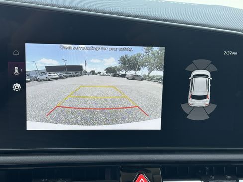 New 2025 Kia Niro SX image 24