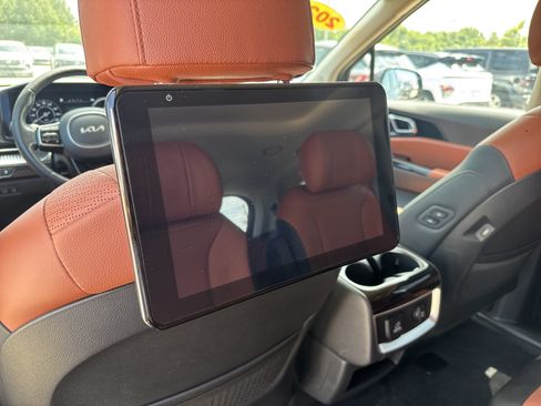 Used 2024 Kia Carnival SX Prestige FWD image 7