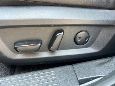 Used 2026 Nissan Rogue SL FWD image 27