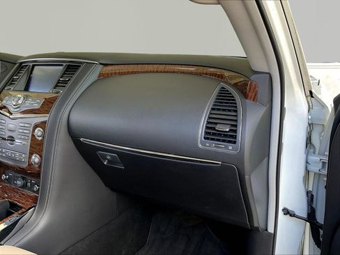 Used 2020 Nissan Armada Platinum w/ Captain's Chairs Package AWD/4WD image 27