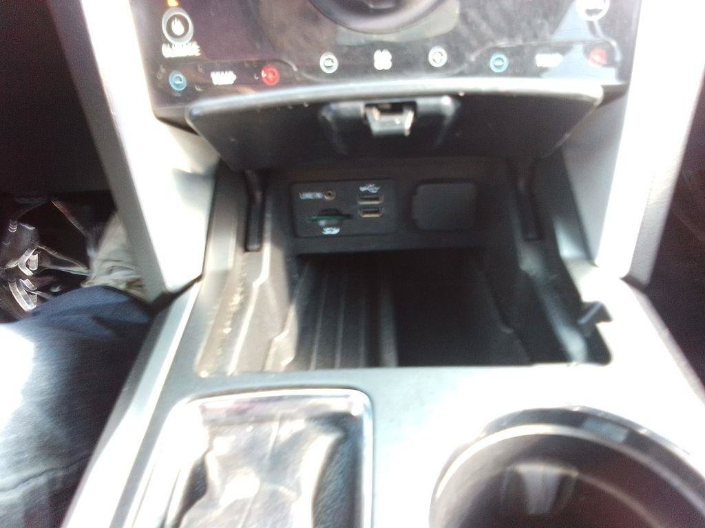 Used 2015 Ford Explorer Limited w/ Equipment Group 302A FWD image 12
