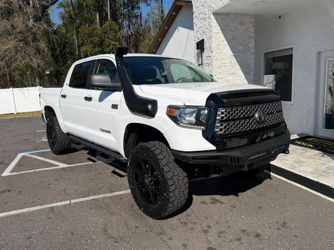 Used 2019 Toyota Tundra SR5 w/ SR5 Upgrade Package image 23