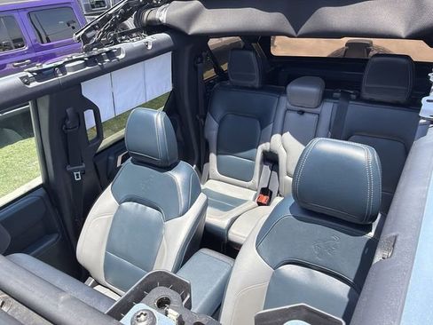 Used 2023 Ford Bronco Outer Banks AWD/4WD image 14