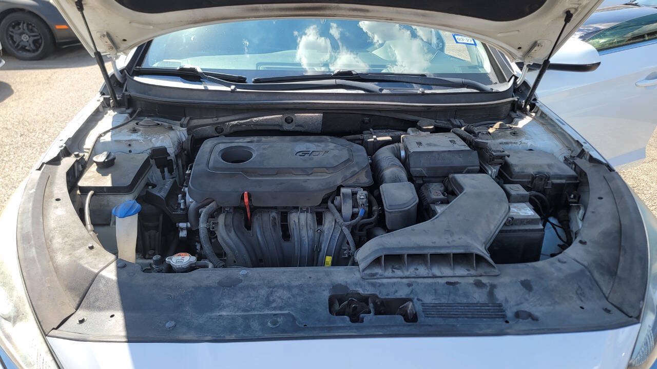 Used 2018 Hyundai Sonata SE FWD image 24