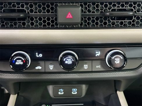 New 2026 Honda HR-V LX image 13