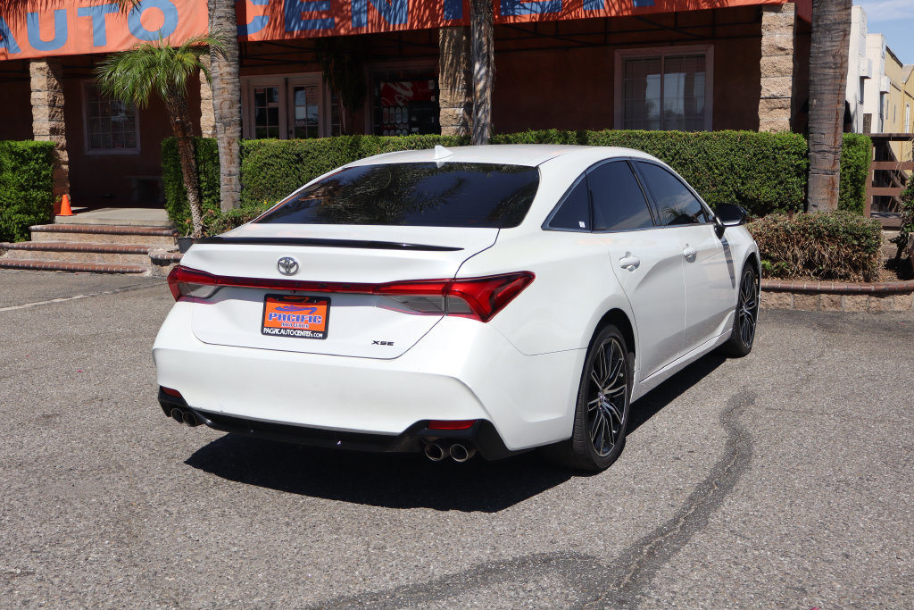 Used 2019 Toyota Avalon XSE w/ All Weather Liner Package FWD image 9