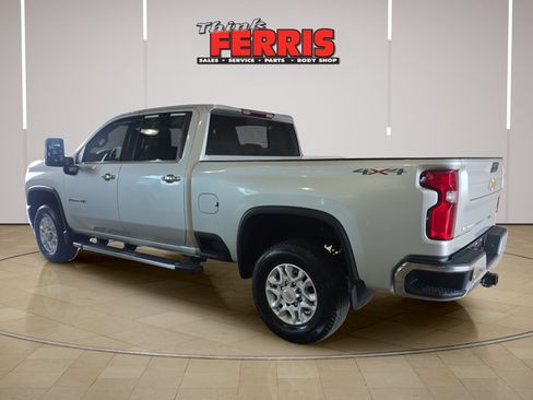 Used 2022 Chevrolet Silverado 2500 LTZ w/ LTZ Plus Package AWD/4WD image 3