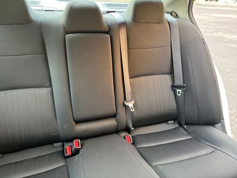 Used 2025 Nissan Altima 2.5 SV image 32