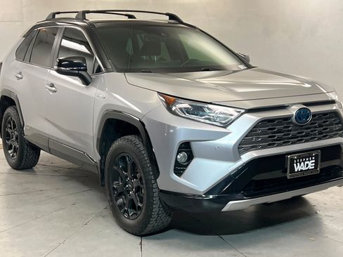 Certified 2019 Toyota RAV4 XSE AWD/4WD image 8