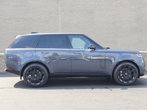 New 2025 Land Rover Range Rover SE image 42