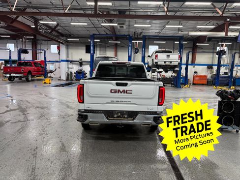 Used 2025 GMC Sierra 1500 SLT w/ SLT Premium Plus Package image 10