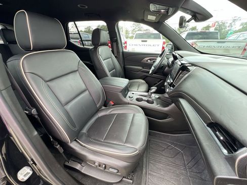 Certified 2023 Chevrolet Traverse Premier w/ LPO, Floor Liner Package image 30