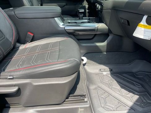 New 2025 Chevrolet Silverado 1500 RST AWD/4WD image 15