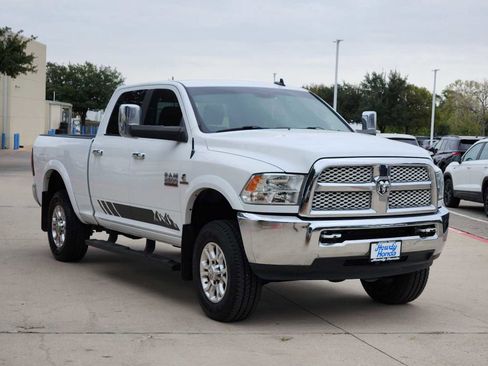 Used 2018 RAM 2500 SLT image 3