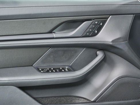 Certified 2025 Porsche Taycan GTS AWD/4WD image 6