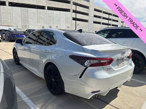 Used 2021 Toyota Camry XSE image 5