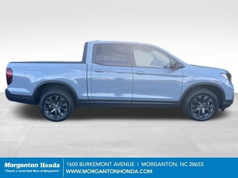 Used 2024 Honda Ridgeline Sport image 9