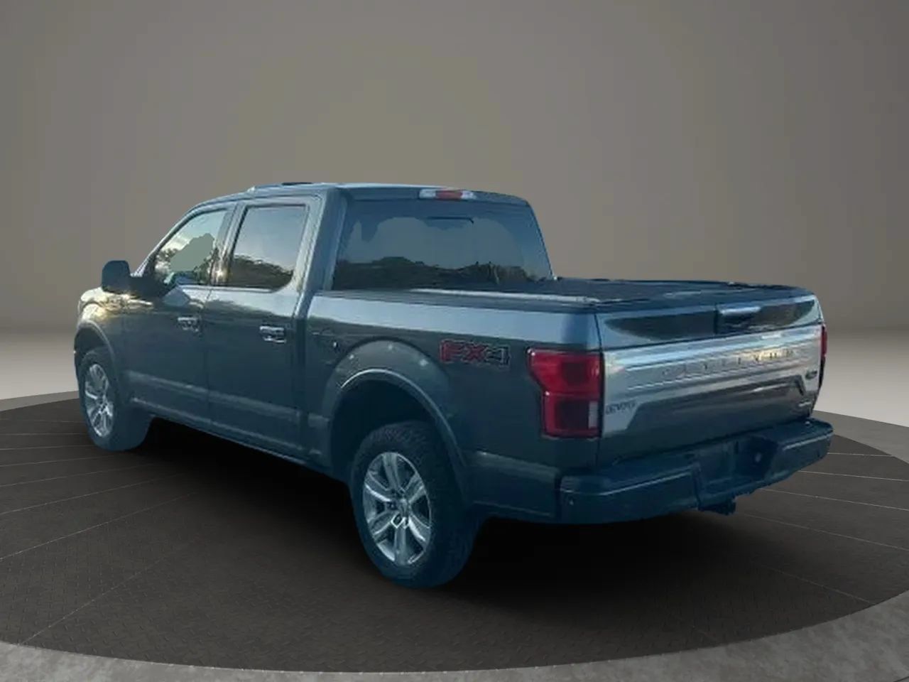 Used 2019 Ford F150 Platinum w/ Equipment Group 701A Luxury AWD/4WD image 6